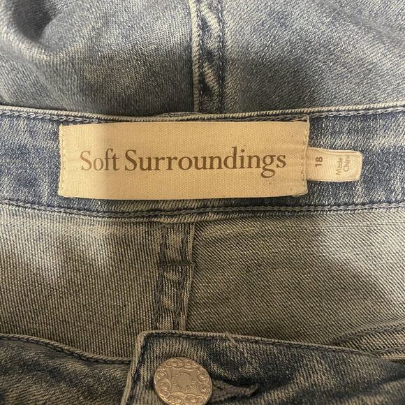 Soft Surroundings Light Wash Bootcut/ Flare Jeans - Picture 10 of 10